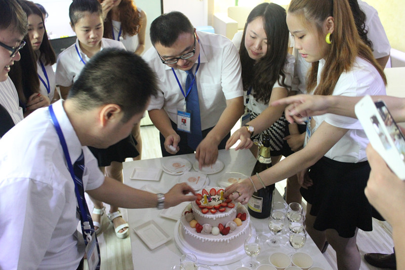  攜手同行，感謝有你——新思路裝飾11周年慶典